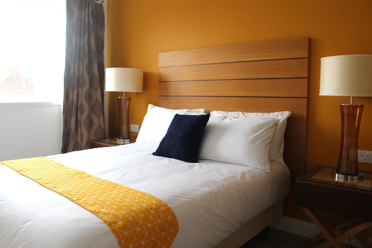 Bedroom 2, Maze apartments and rooms Free parking, Kingston upon Hull