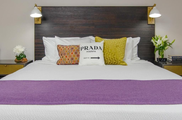 Bedroom 4, The Dundee - A Trace Hotel, Yamhill