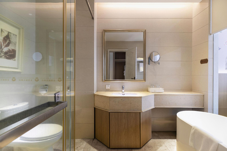 Bathroom 3, Shenzhen Jin Mao Yuan Hotel, Shenzhen