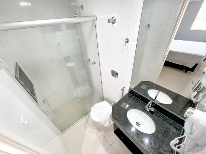 Bathroom, diRoma Imperio direto com o Grupo diRoma com acesso ao Acqua Park e Cafe da manha, Caldas Novas