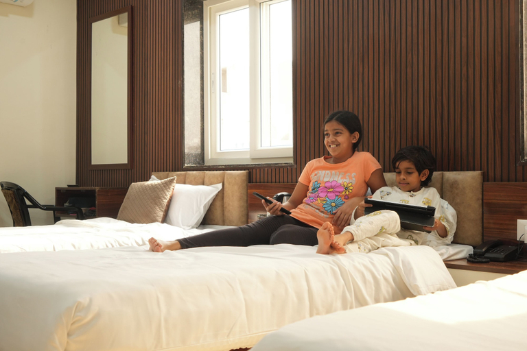 Room 3, Hotel MM Prestige Raipur, Raipur