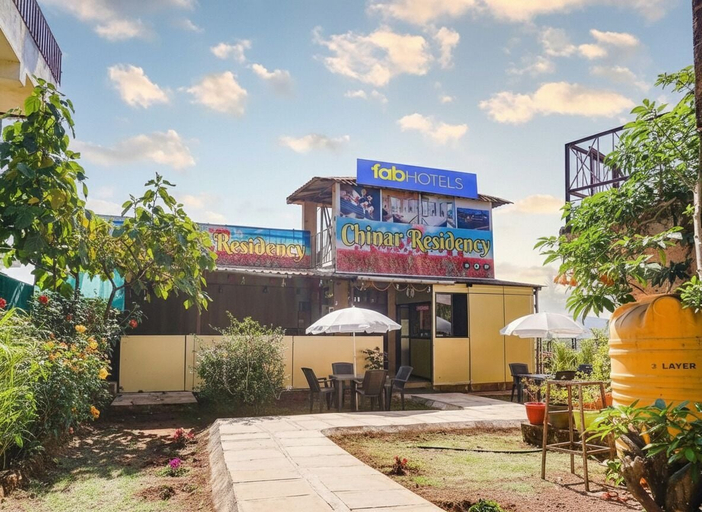 Exterior & Views, FabHotel Chinar Residency, Satara