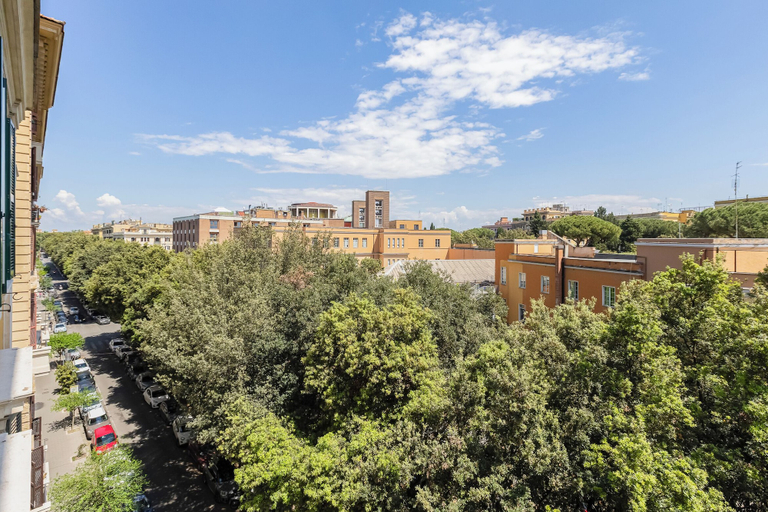 City view from property 3, Elegant 3-Bedroom Apt in Piazza Mazzini, Roma