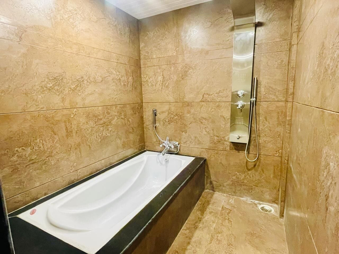 Bathroom 2, Hotel Cosmos, Khordha