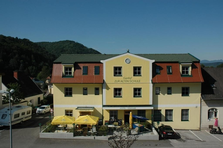 Exterior 3, Hotel Zur Alten Schule, Neunkirchen