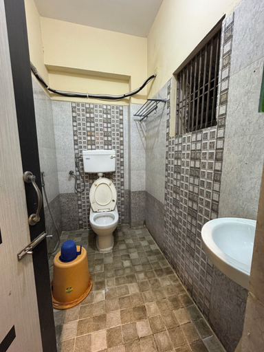 Bathroom 2, Hotel Asha Pride, Ganjam