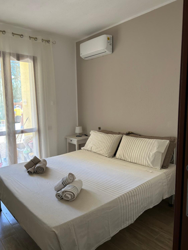 Bedroom 2, Villaluciana Solanas, Cagliari
