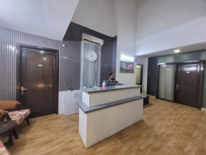 Reception 2, FabHotel Delight Suites - 1km from Delhi Public School, Sec 45 Gurgaon, Gurgaon