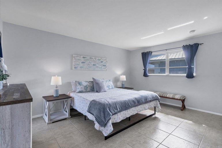 Interior 2, Cod917, Charlotte