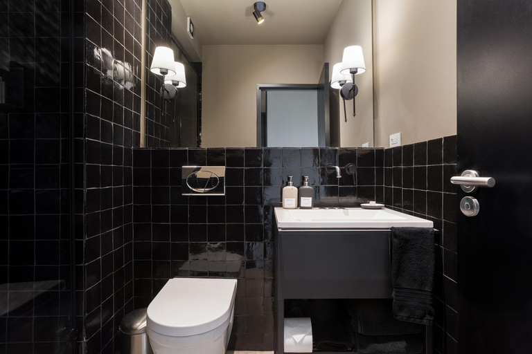 Bathroom 3, Bellwort Hotel, Guadalajara