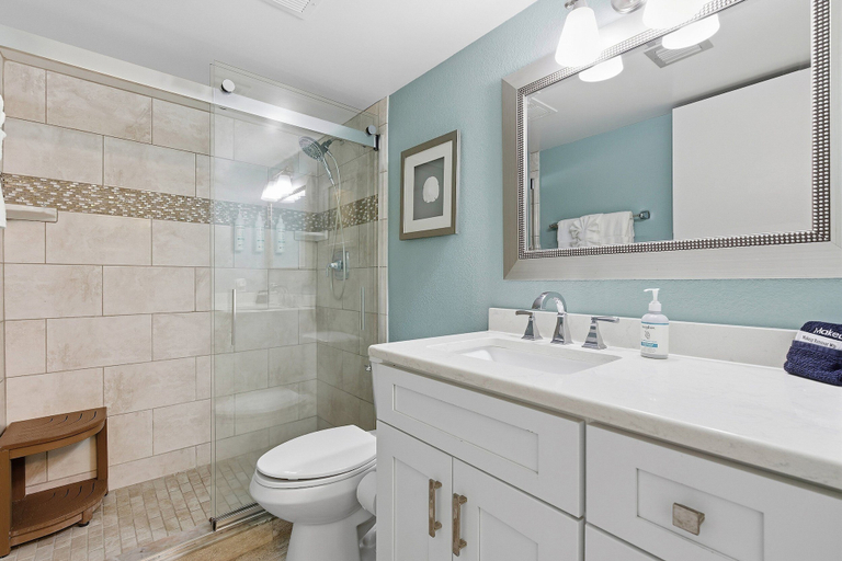 Bathroom 5, Daytona Shores Club, Volusia