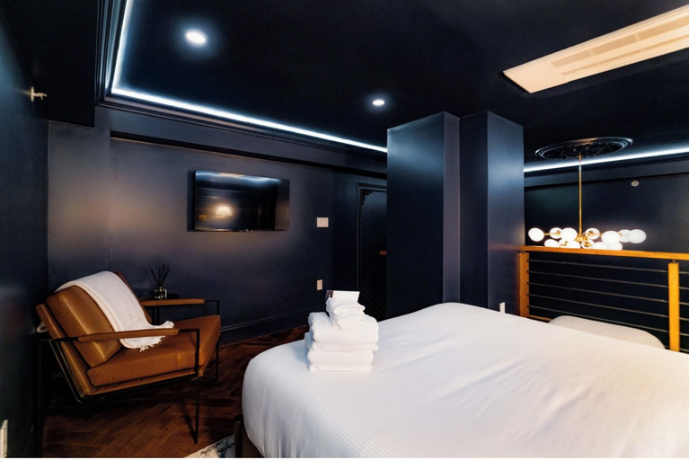 Room 3, The Highliner Hotel, Essex
