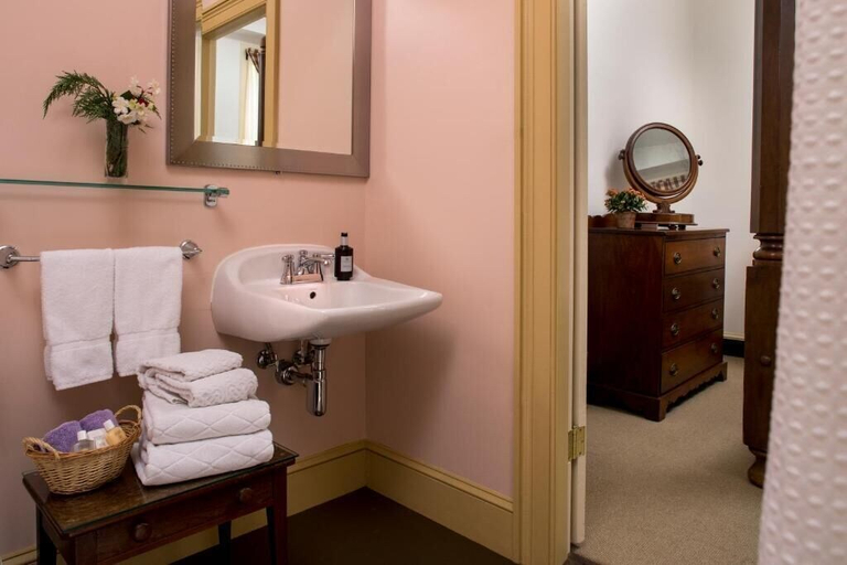 Bathroom 3, Rachael's Inner Harbor Boutique Inn, Baltimore