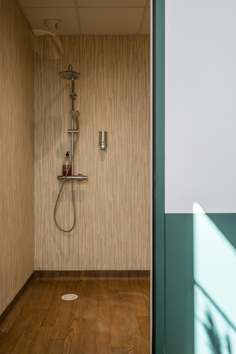 Bathroom 3, La Ferme du Bois de Plottes, Saône-et-Loire