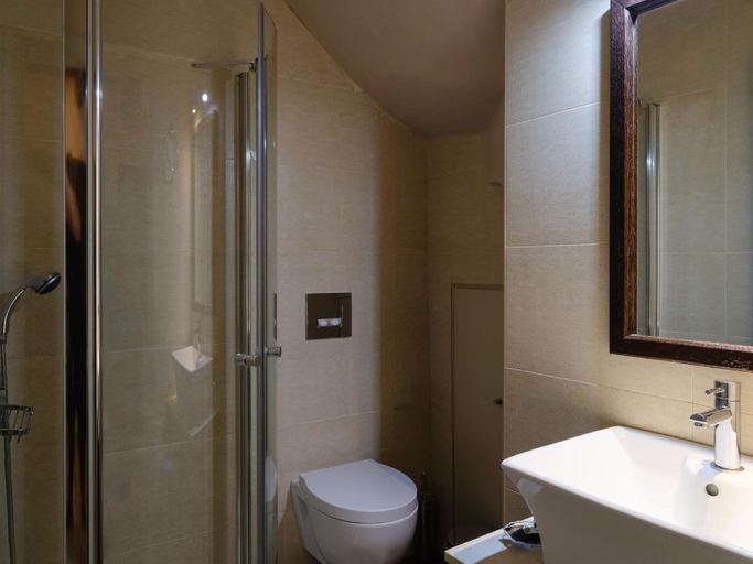Bathroom 4, Casa dei Delfini, Crete