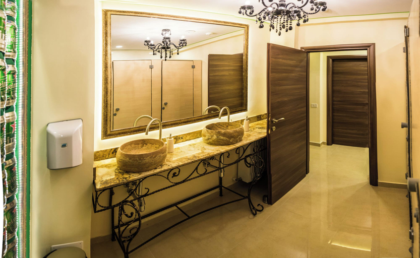 Bathroom 4, MONOPOLY HOTEL, Otopeni