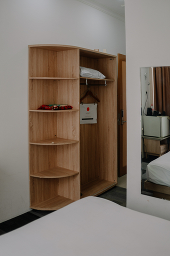 Bedroom 4, Monopoli Inn, Bukittinggi