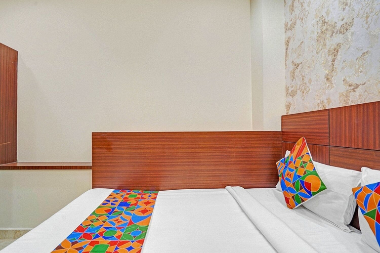 Room 3, Fabhotel Raj Rajeshwari, Delhi