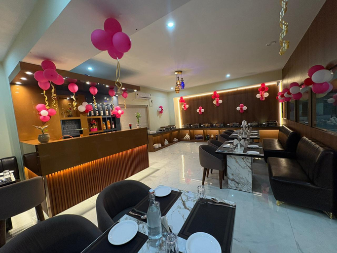 Restaurant 3, HOTEL DIAMOND CREST, Patna
