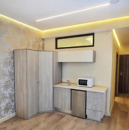 Others 5, MONOPOLY HOTEL, Otopeni