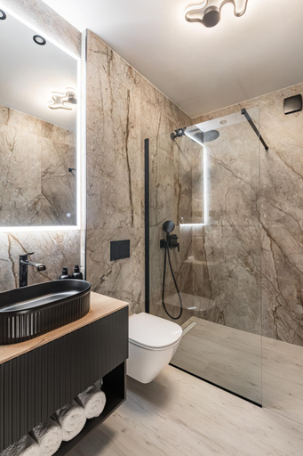 Bathroom 4, Villa Palace Al Nera seafront 2 Pools, Okrug