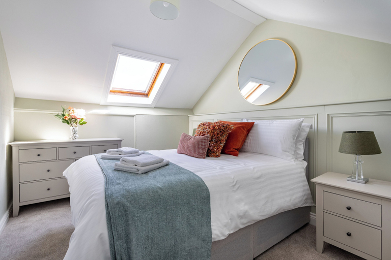 Room 3, The Green House