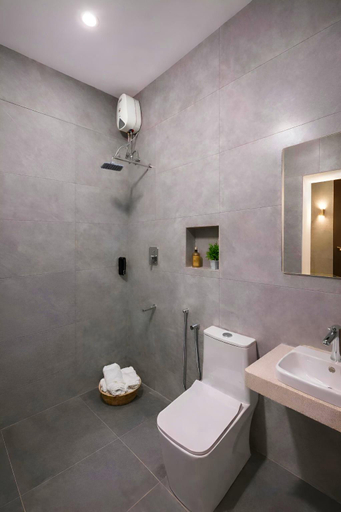 Bathroom, AIKKARA COTTAGES, Idukki