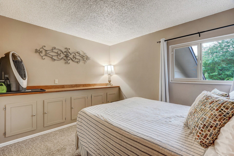 Interior 2, Colorado Retreat With Pikes Peak View, El Paso