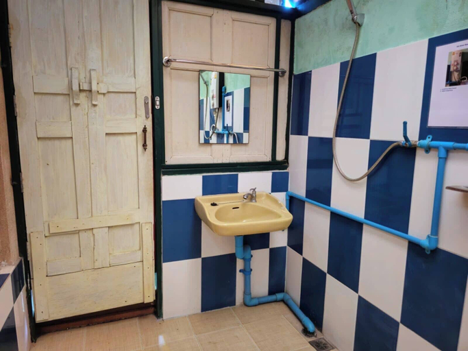 Bathroom 3, The Florist Ayutthaya, Phra Nakhon Si Ayutthaya