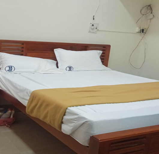 Room 5, J J Residency, Tiruvannamalai
