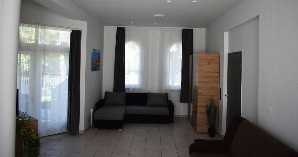Living area 2, Hotel Villa Mala Porec, Poreč