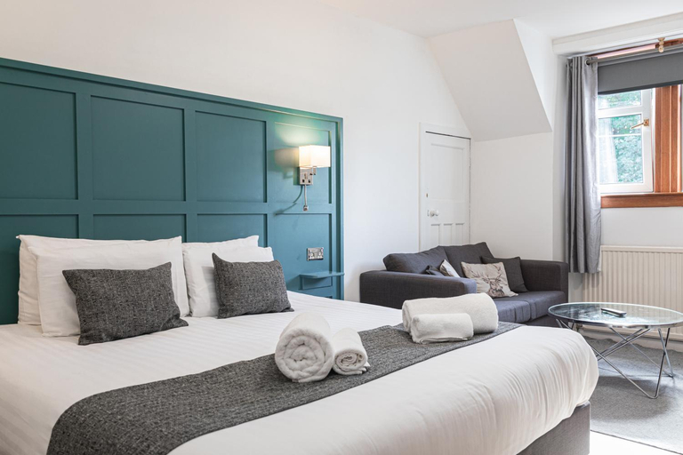 Bedroom 3, The Red Brolly Inn, Perthshire and Kinross