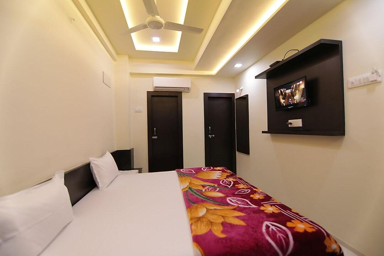 3, Hotel Hari Palace, Rajkot