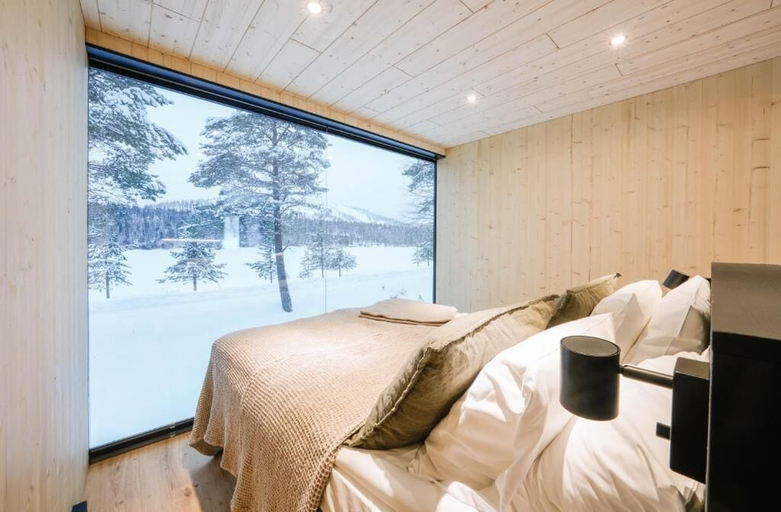 Room 3, Kuuru Lakeside Suites, Lapland