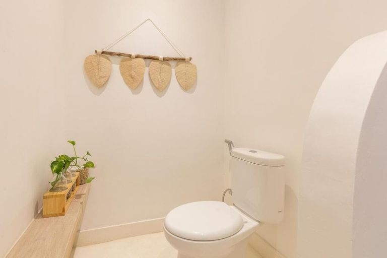Bathroom 5, Jepun Sari Uluwatu, Badung