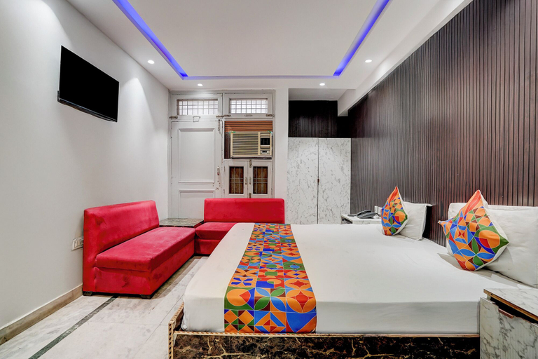 Room 5, Via Red Leaf Stay, Delhi
