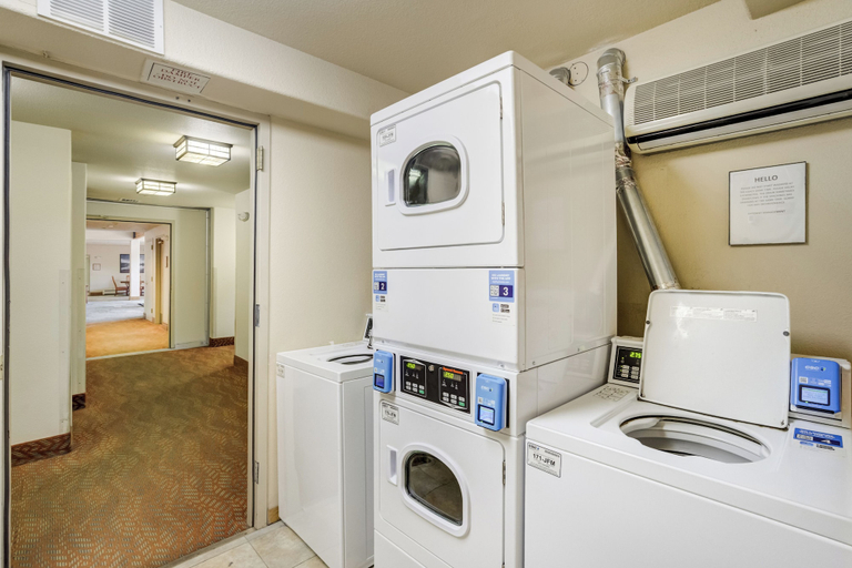 Interior 4, #5075 Keystone, Summit