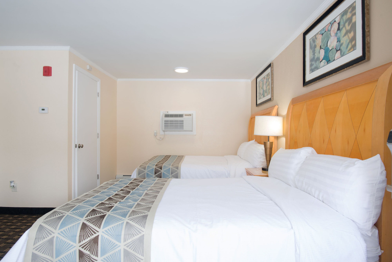 Room 5, Rodeway Inn, Berkshire
