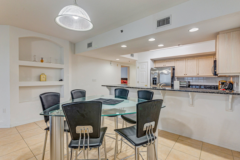 Room 3, Oceanwalk, Volusia