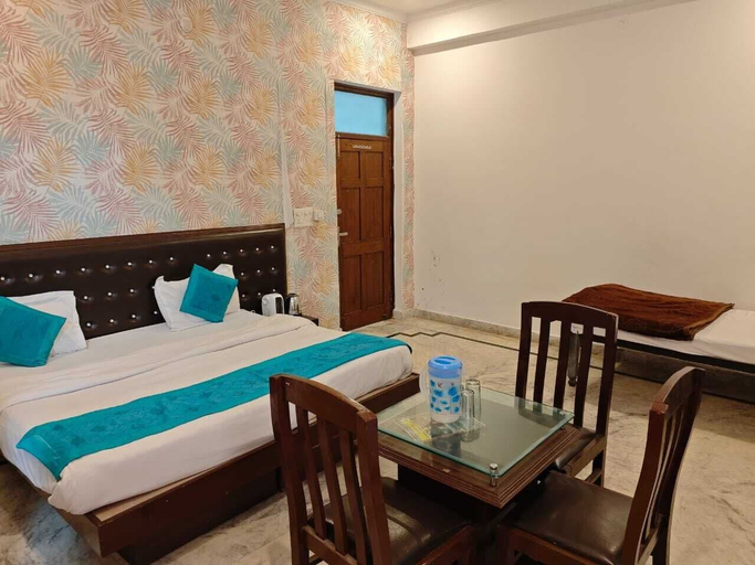 Room 2, Hotel Shivanta Residency, Garhwal