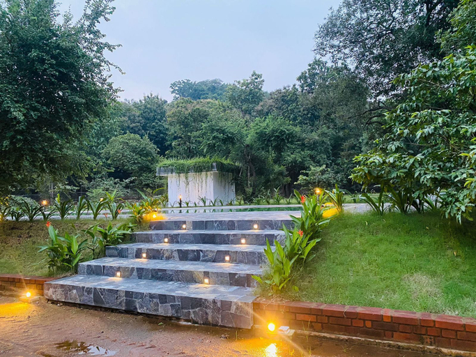 Property grounds 3, vainika wild, Dambulla