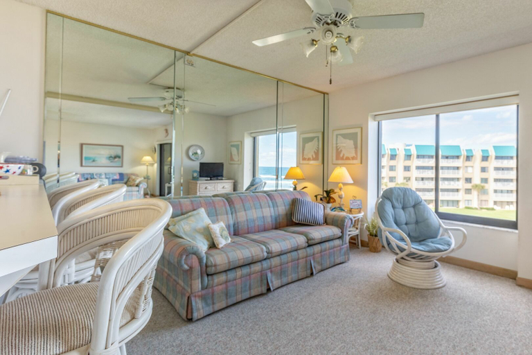 Living area 4, Errol I, Volusia