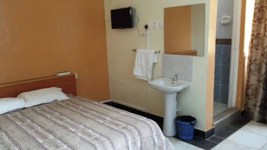 Room 2, Miriam Inn Chaka, Kieni
