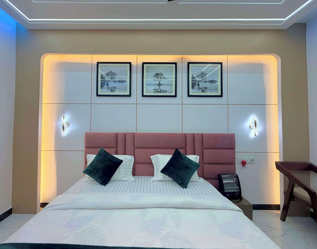 Room 1, Royal Awadh Inn, Faizabad