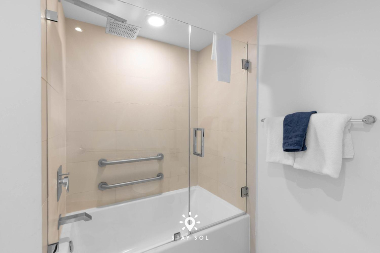 Bathroom 4, Insane Ocean View Balcony| Beachfront Resort+ Pool, Broward