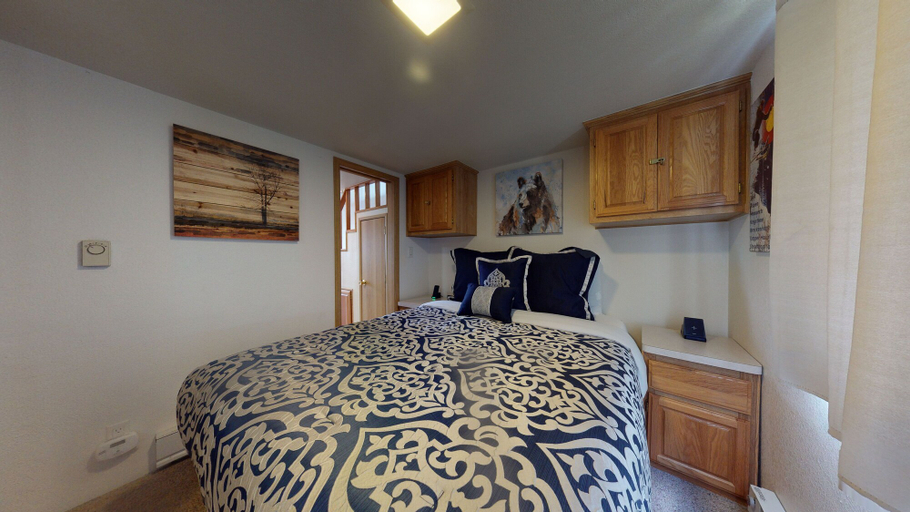 Bedroom 2, #160 Tiger Run, Summit