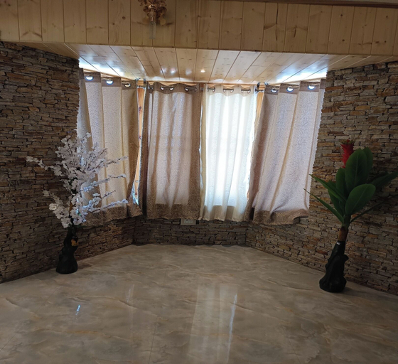 Living area 4, Shree Guru Homestay, Nainital