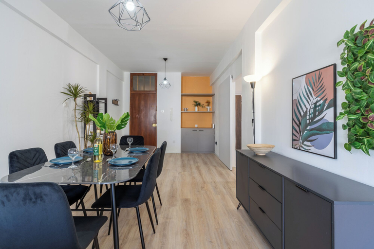 Dining 5, Citrus 3-BR Apt. & Balcony in Larnaca, Larnaca