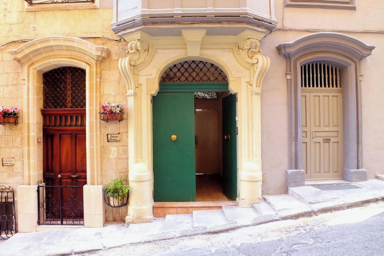 Exterior detail 5, Traditional APT with Internal Courtyard