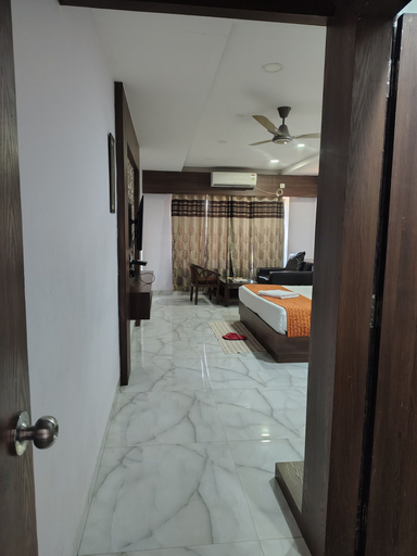 Others 4, Hotel KP Salunki, Kandhamal